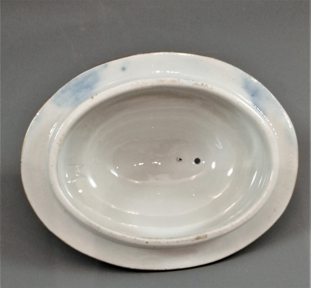 A Flight & Barr (Worcester) teapot and stand , c 1792-1800 View IX