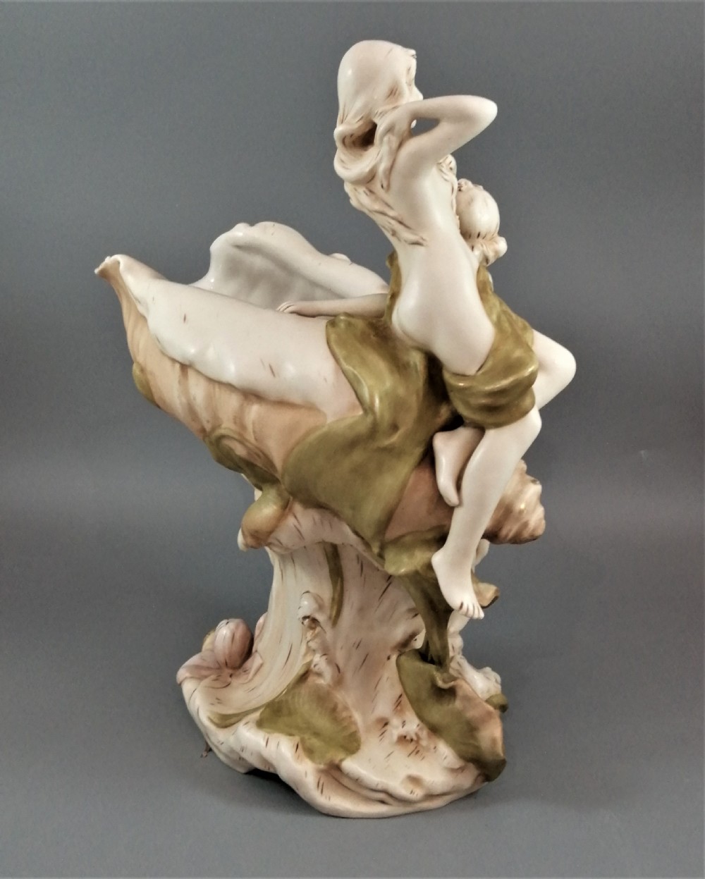Royal Dux Porcelain Centrepiece Art Nouveau: 
