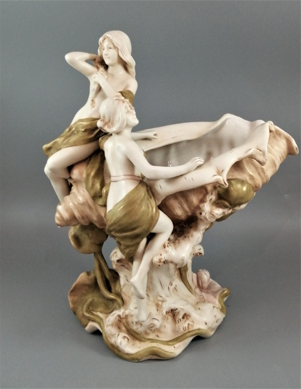 Royal Dux Porcelain Centrepiece Art Nouveau: 