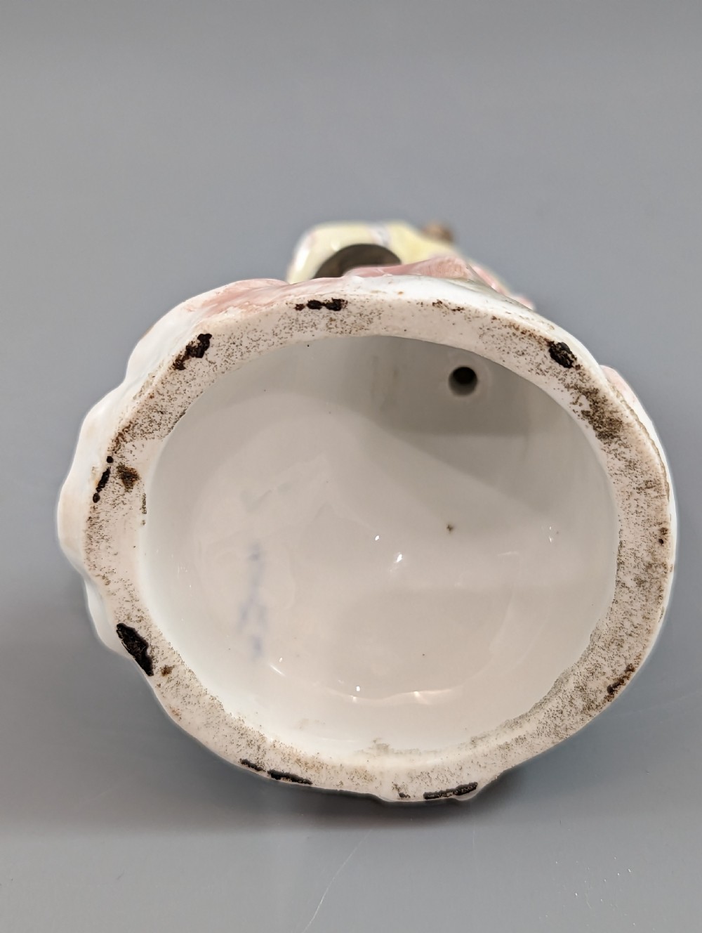 Porcelaine de Paris, Marx Eugene Clauss, Harlequin playing the bagpipe View X