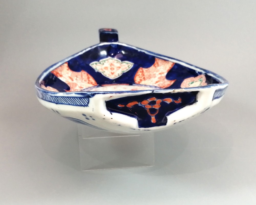 Japanese Imari Dish in the form of a Treasure Boat ‘Takarabune’, Meiji Period, circa 1900 View VI
