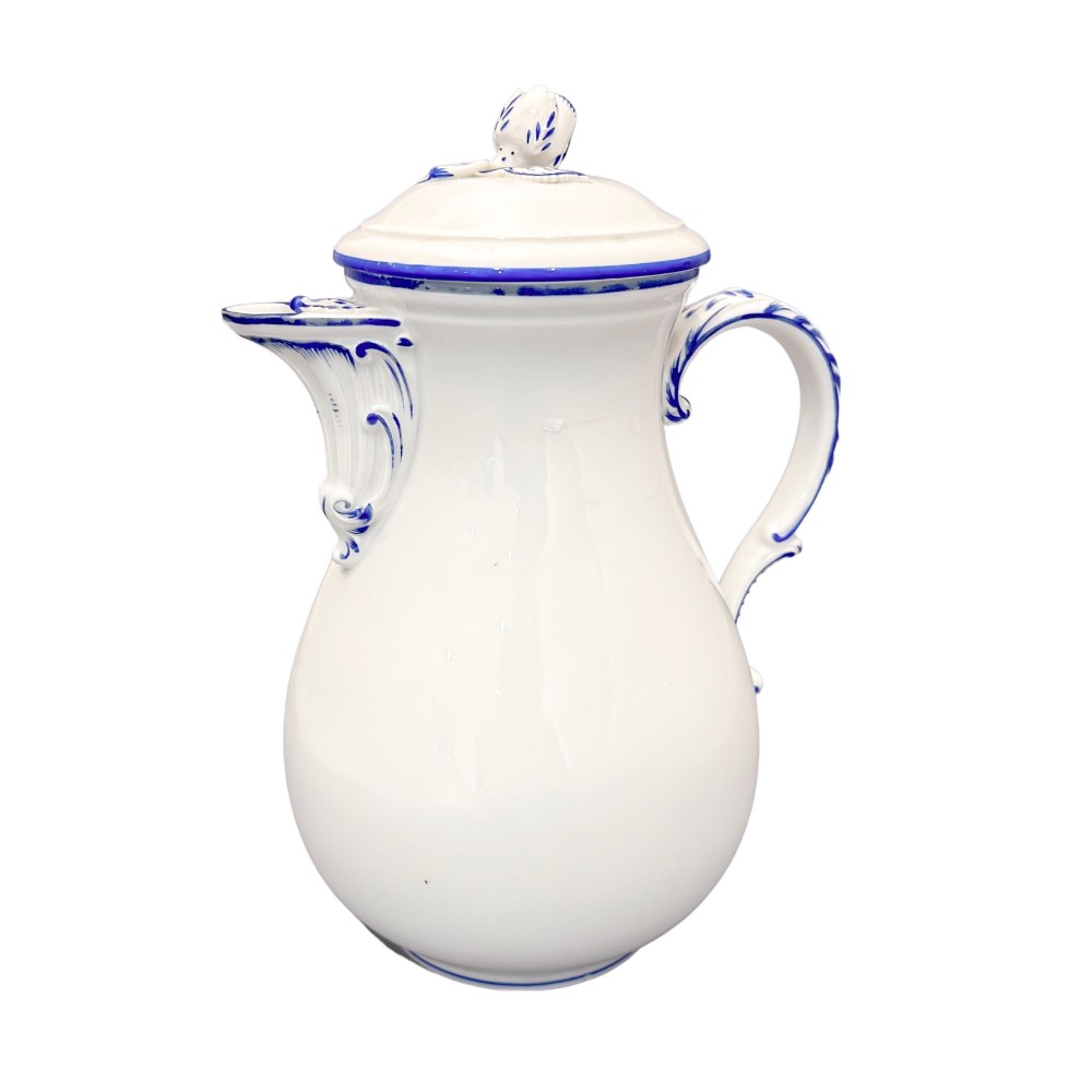 Antique Meissen porcelain coffee pot, Zwiebelmuster 