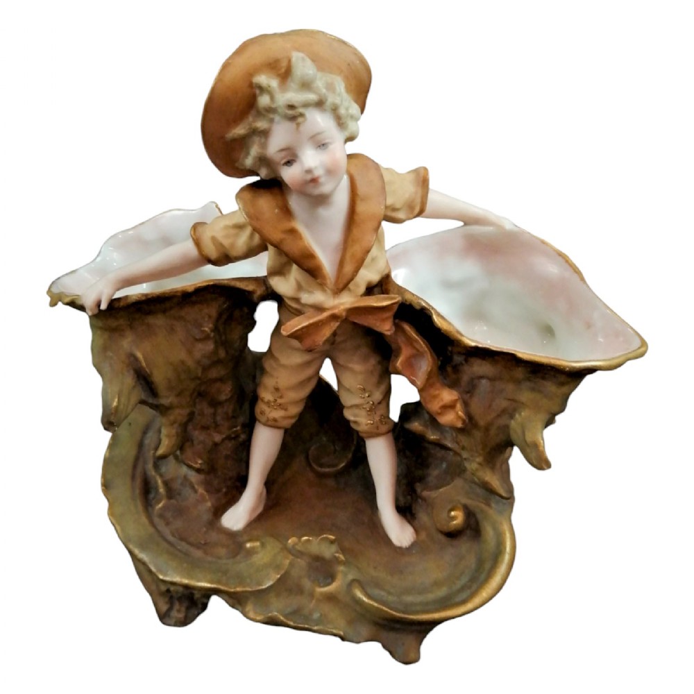 Art Nouveau Austro-Hungarian Ernst Wahliss figural double vase in the form of a boy holding two large shells