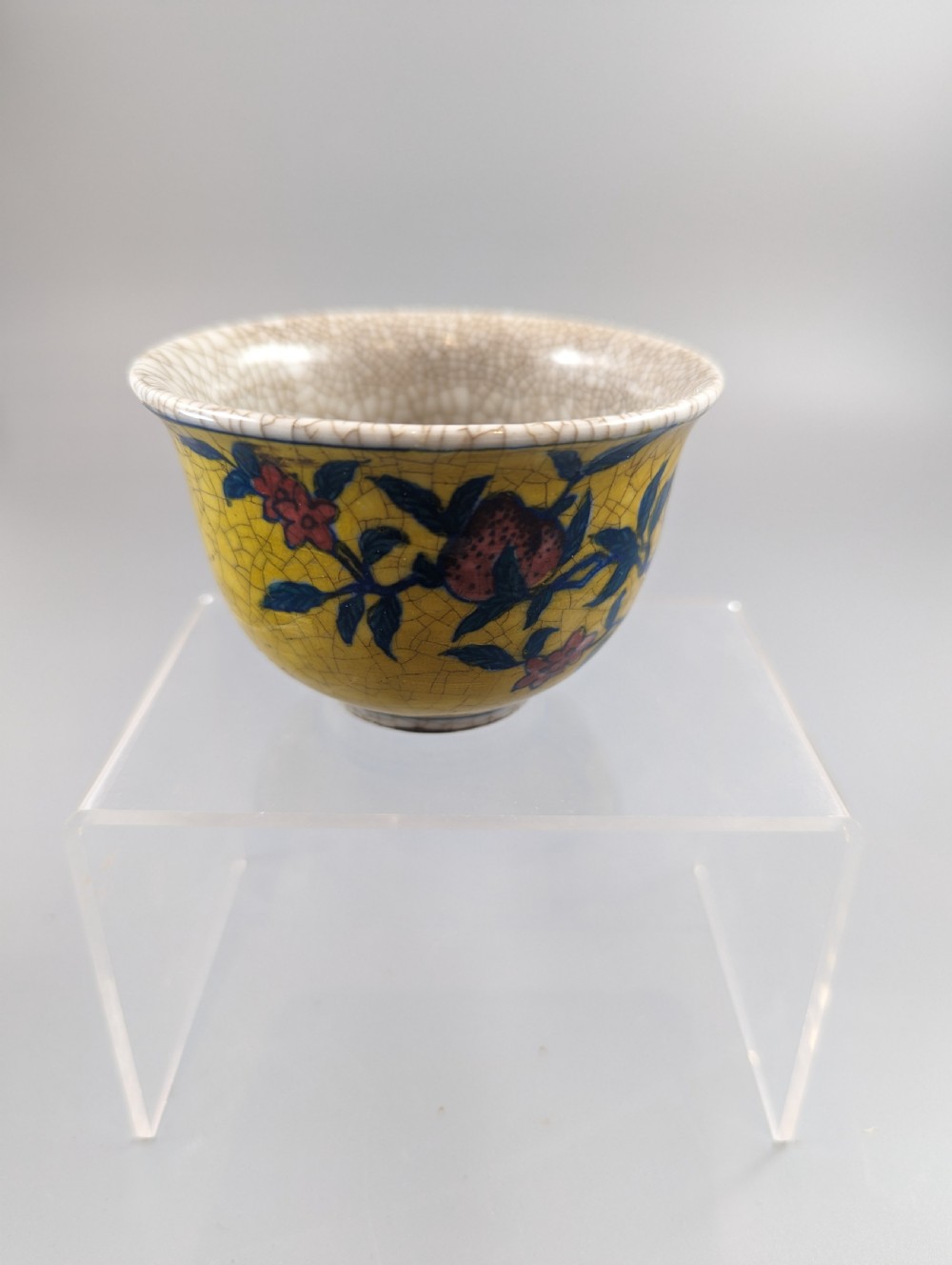 Chinese Qing Dynasty KangXi Reign Yellow Glazed Porcelain crackles  Cup /Bowl View X