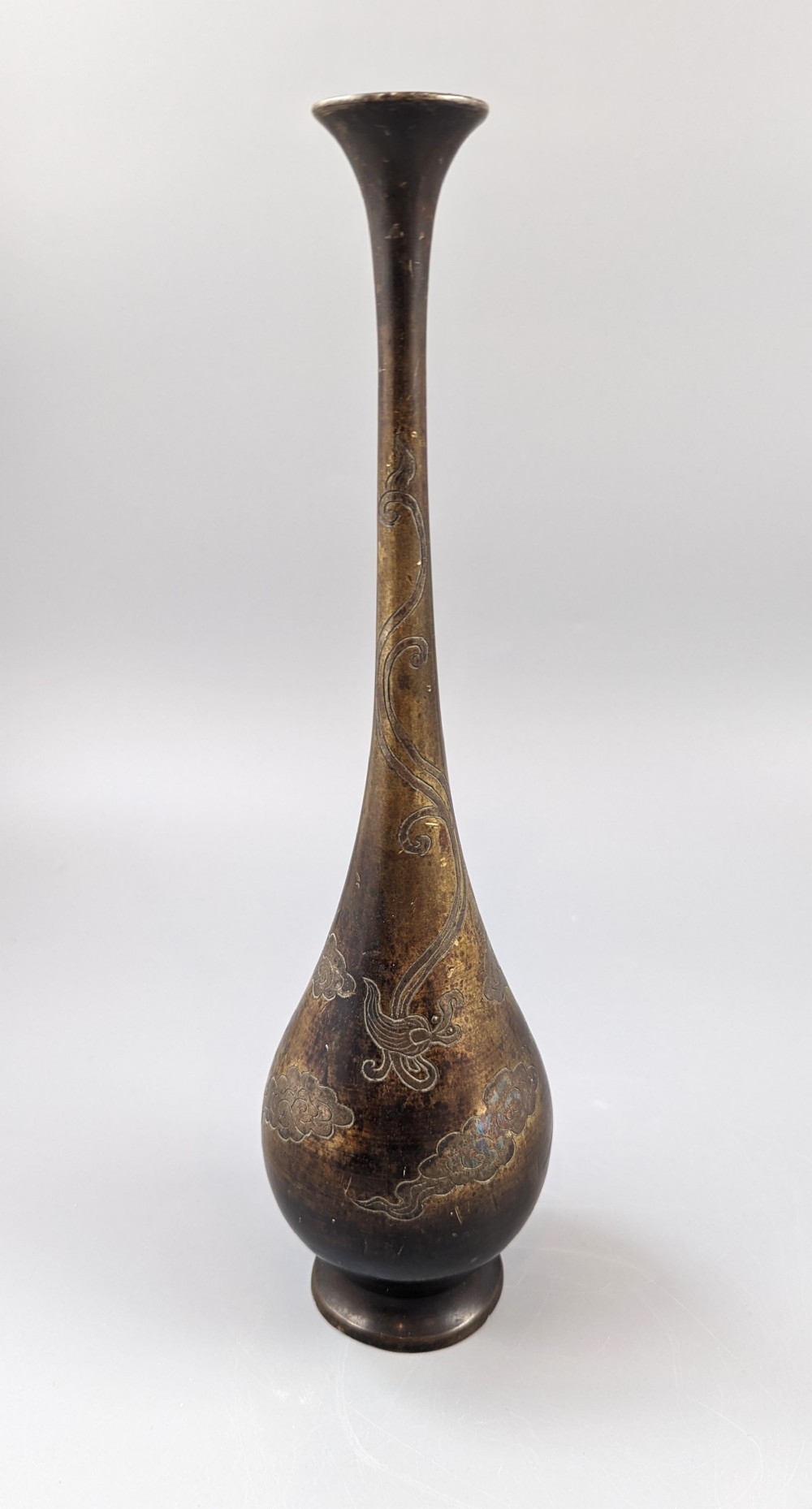 Antique Japanese bronze vase, Meiji period, late 19th century