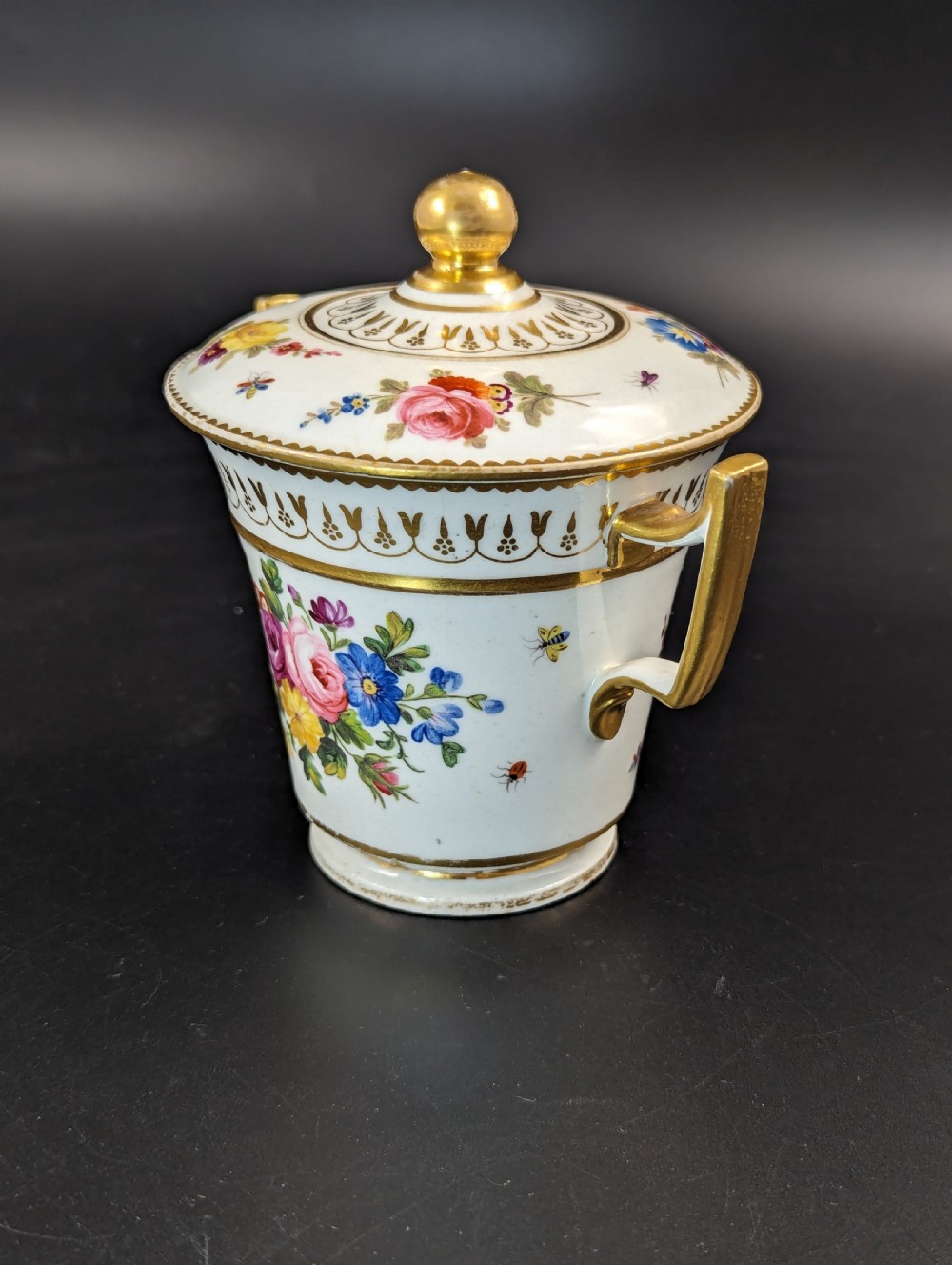 Derby Porcelain Pinxton Roses Cup with cover, c.1796. View II