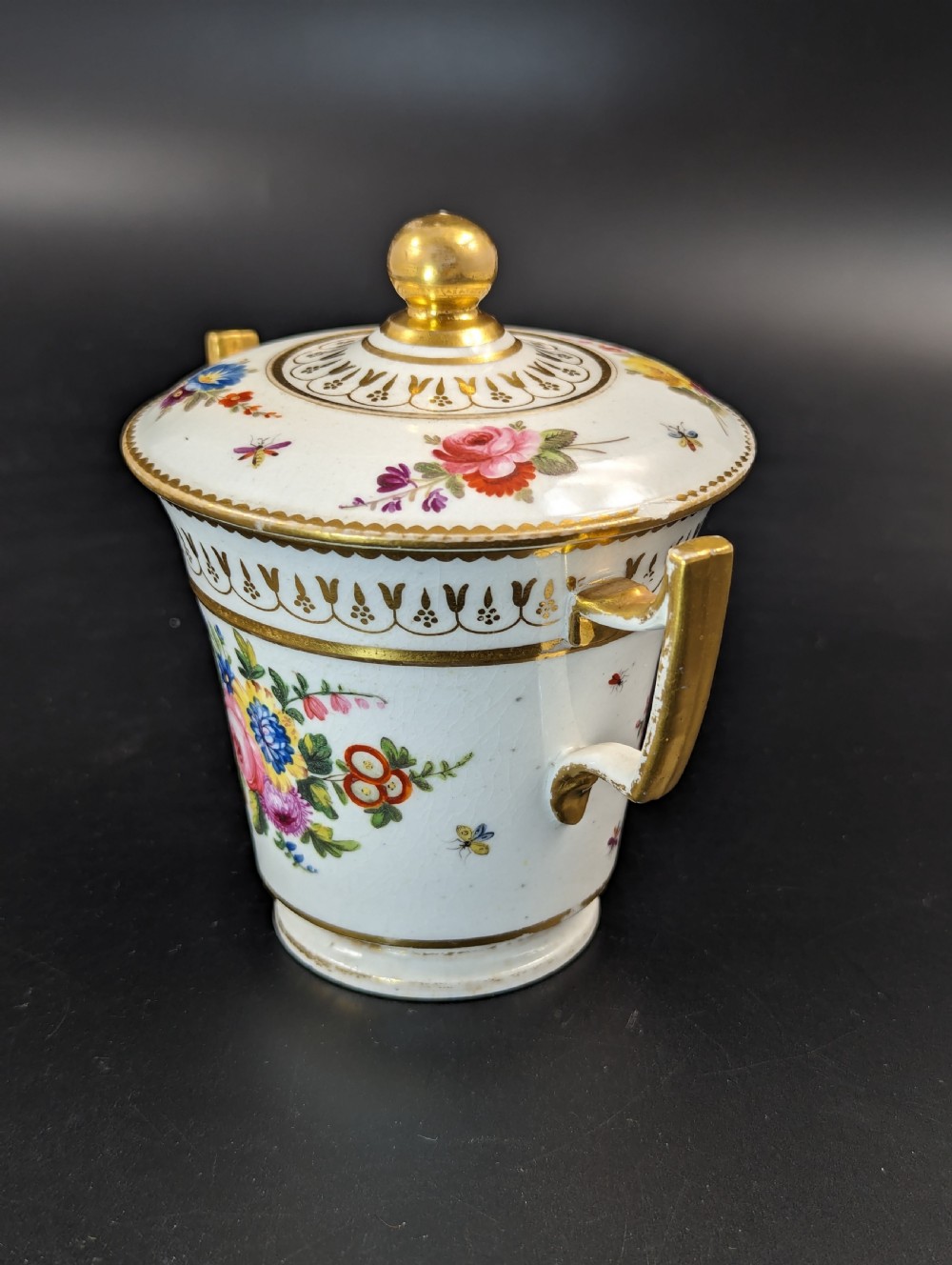 Derby Porcelain Pinxton Roses Cup with cover, c.1796. View V
