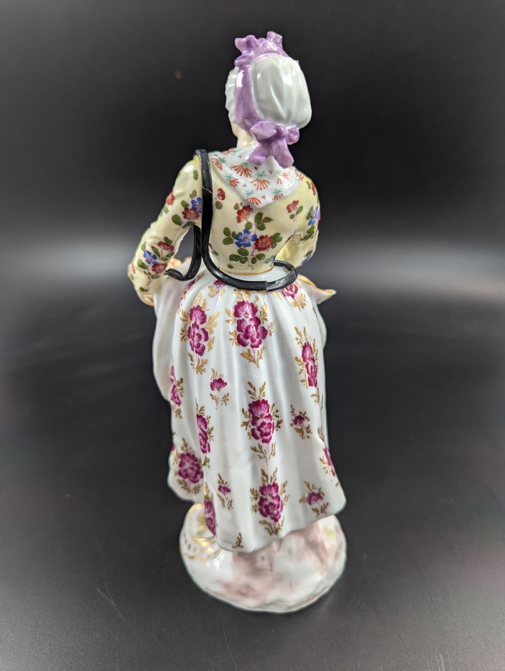 Figurine of Flower Seller, Samson, France, 19th century. View IV