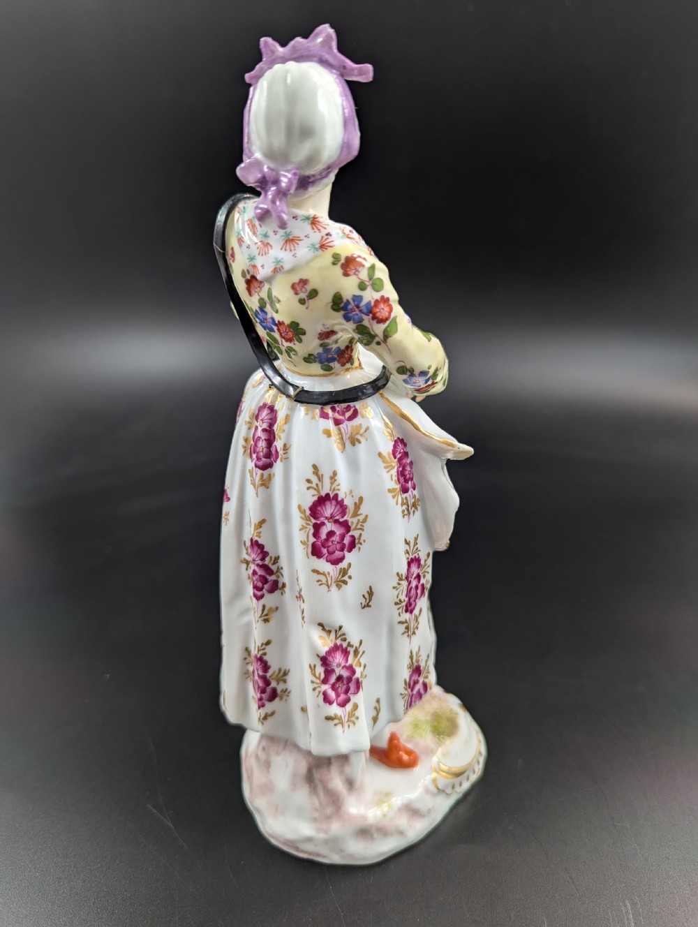 Figurine of Flower Seller, Samson, France, 19th century. View V