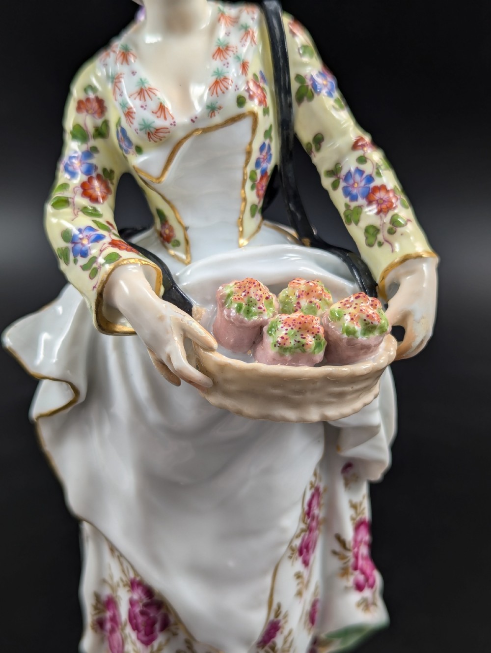 Figurine of Flower Seller, Samson, France, 19th century. View XI
