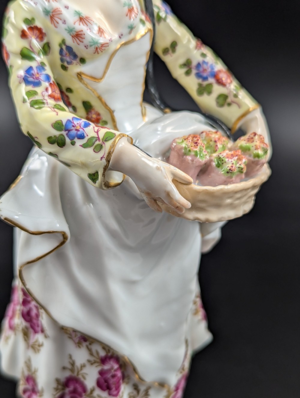 Figurine of Flower Seller, Samson, France, 19th century. View XII