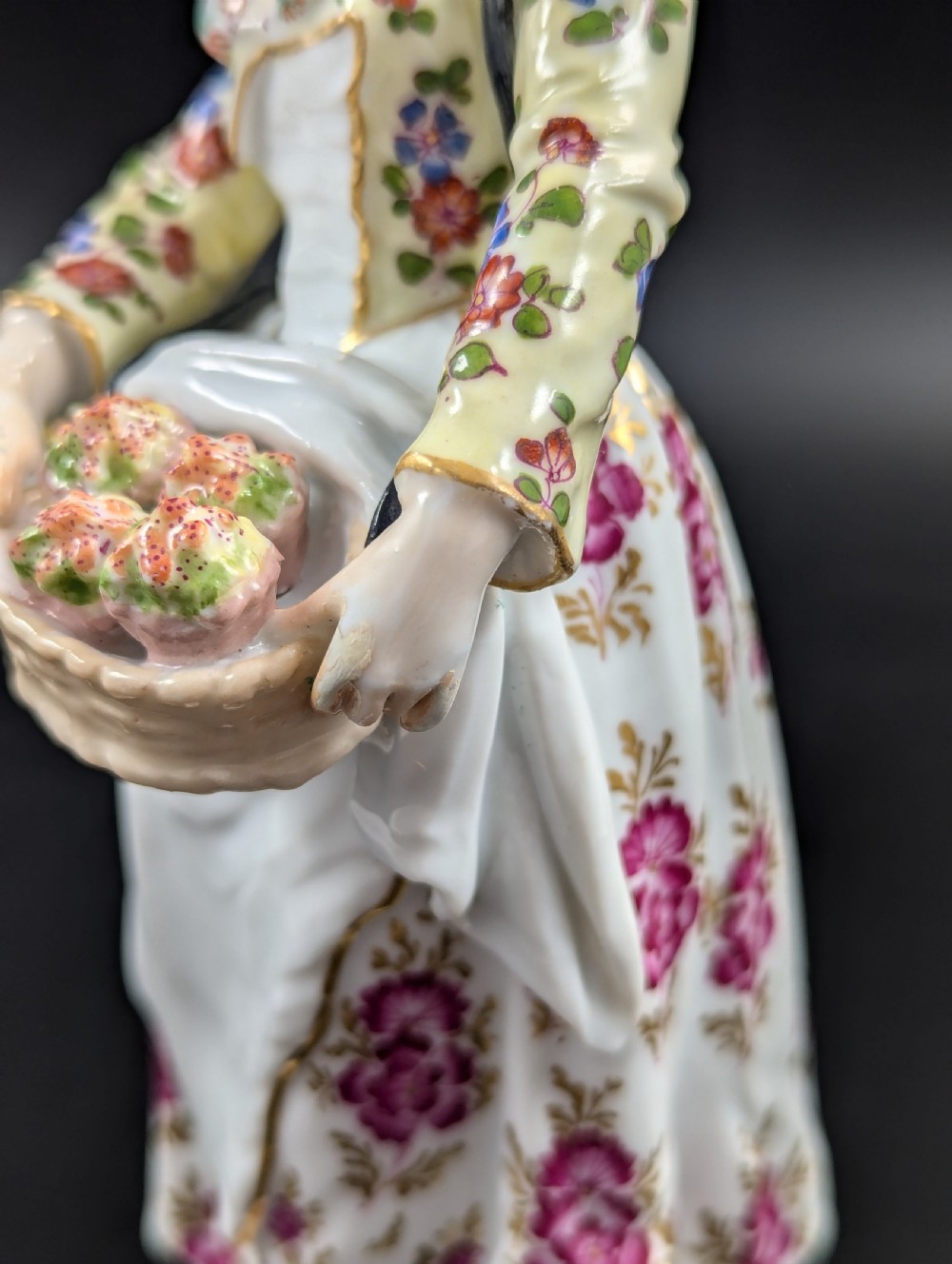 Figurine of Flower Seller, Samson, France, 19th century. View XIII