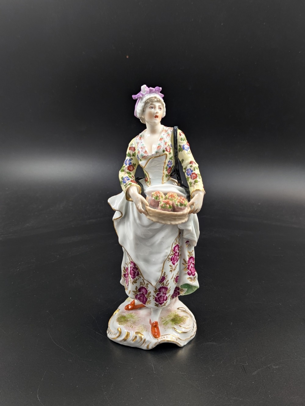 Figurine of Flower Seller, Samson, France, 19th century. View XV