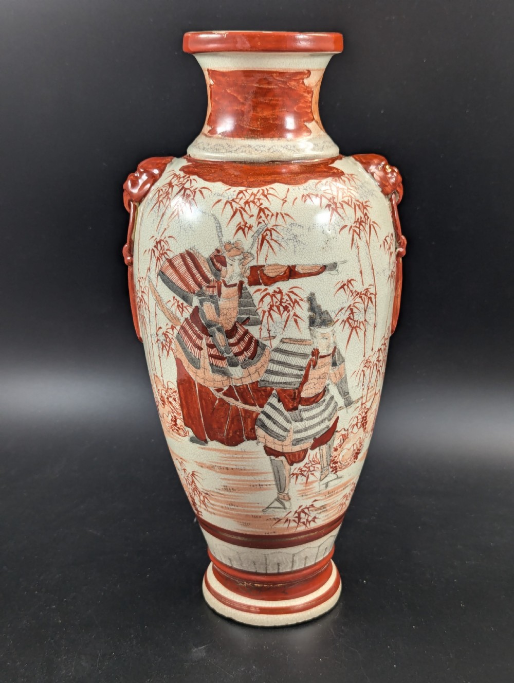 Antique Japanese Kutani Vase, Japan, Meiji era (1868-1912).