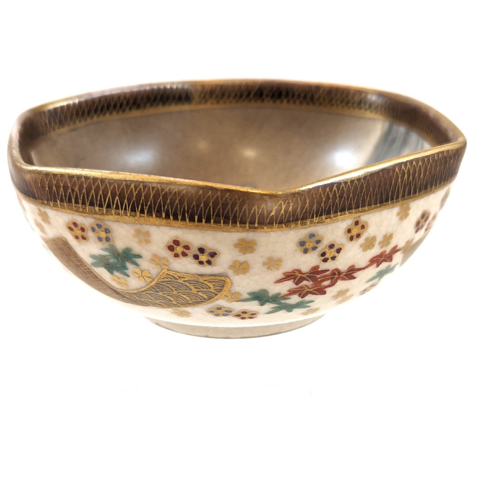 Satsuma Hexagonal Bowl, Kinkozan, Japan, c. 1920 View IV