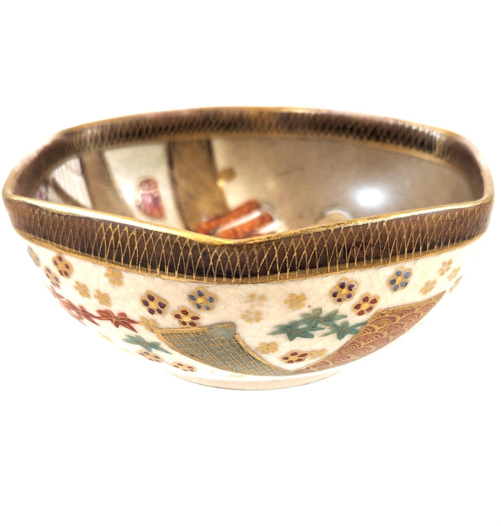 Satsuma Hexagonal Bowl, Kinkozan, Japan, c. 1920 View V