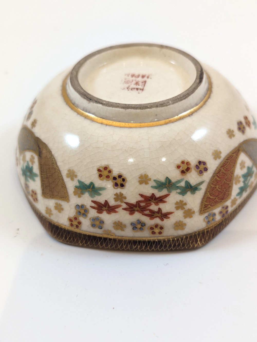 Satsuma Hexagonal Bowl, Kinkozan, Japan, c. 1920 View XI