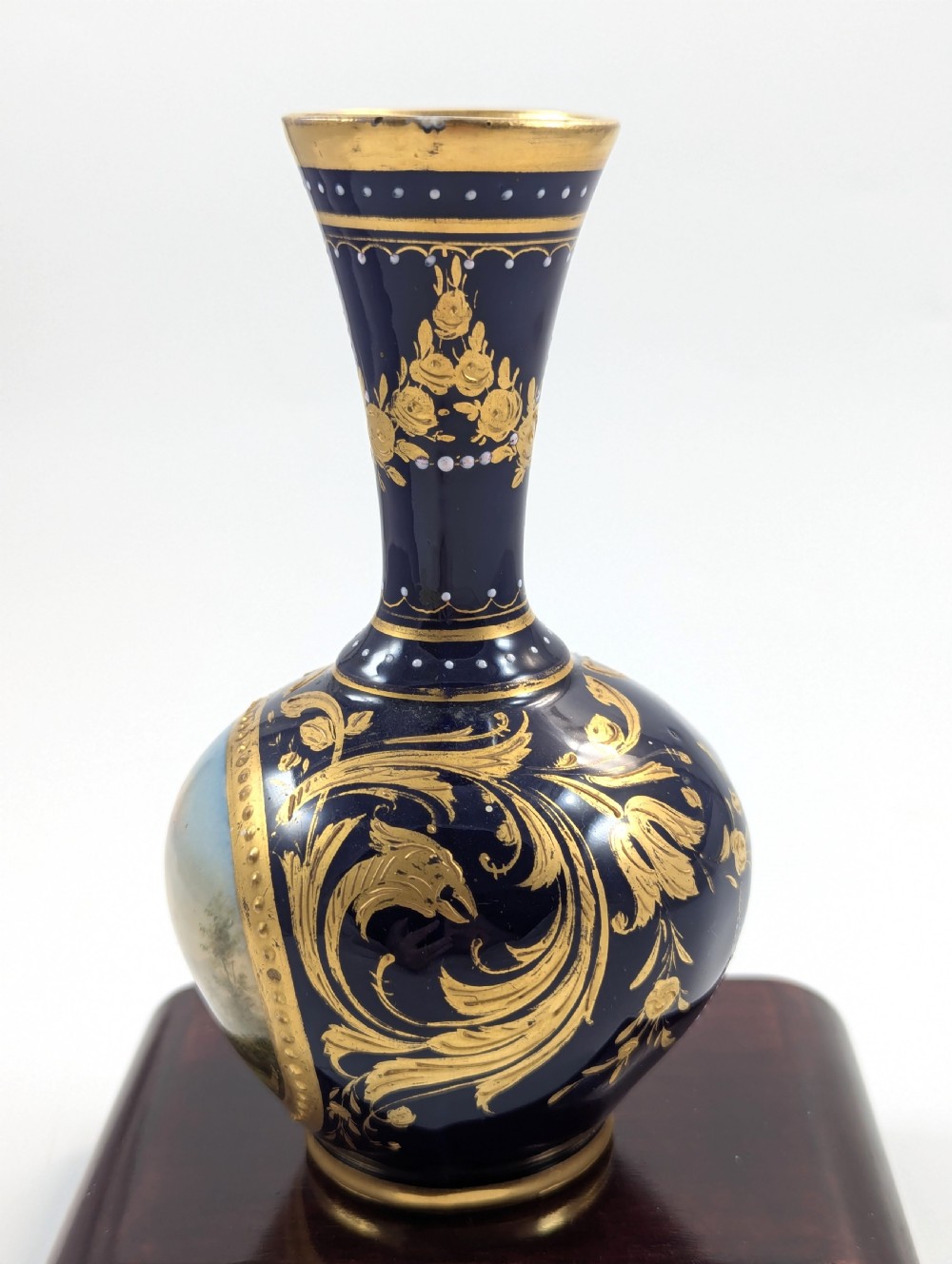 Antique Beehive Royal Vienna Porcelain Cobalt Blue Vase, c. 1820-1827 View II