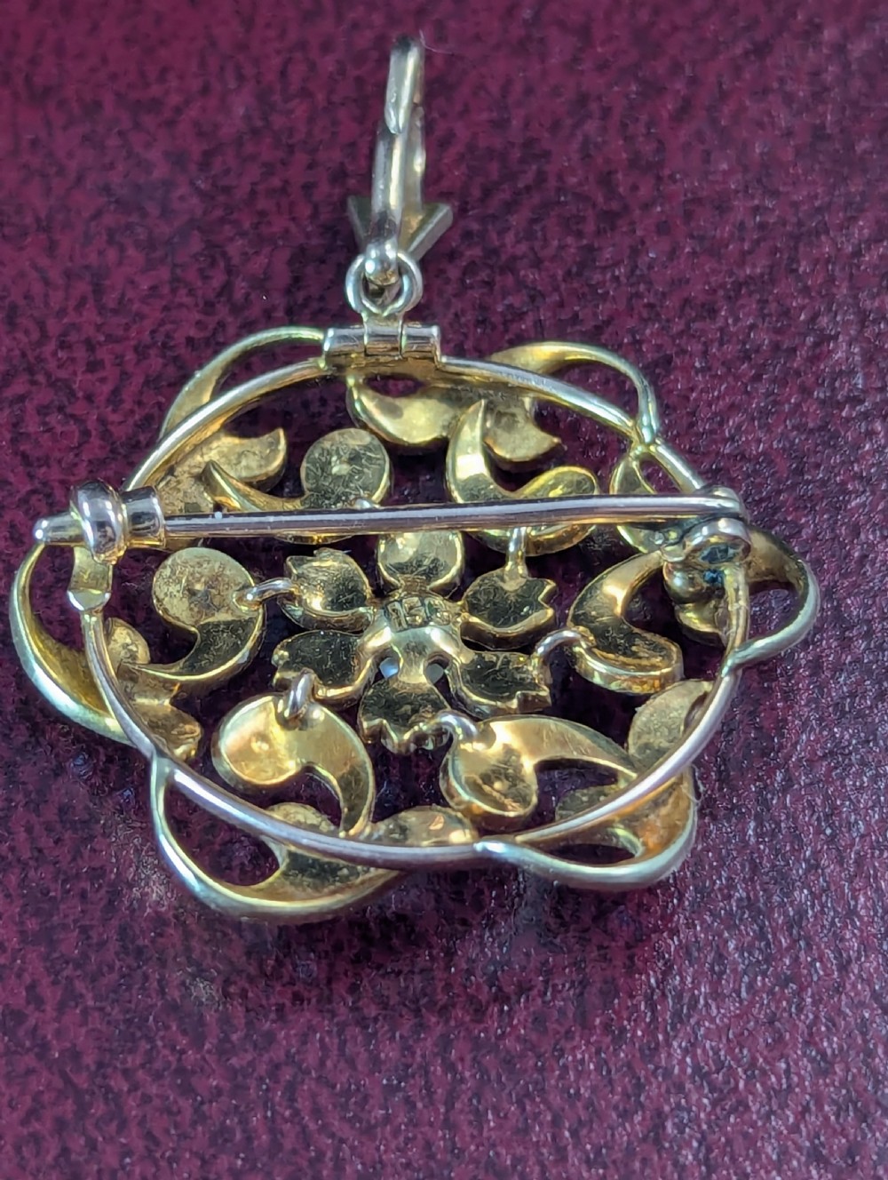 An Edwardian Pearl and 15ct Gold Brooch Pendant View VI