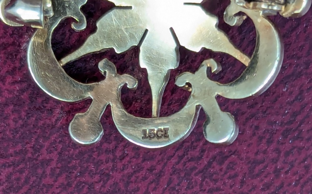 A Victorian Pearl and 15ct Gold Brooch Pendant View V