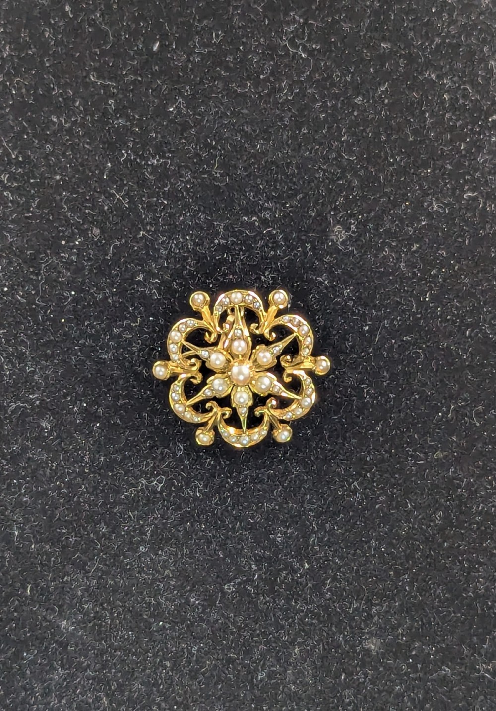 A Victorian Pearl and 15ct Gold Brooch Pendant View VI
