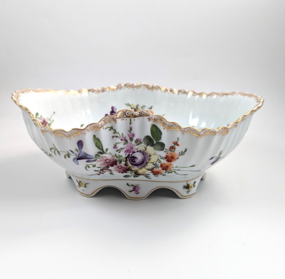 Helena Wolfsohn, Dresden, Large Hand-Painted Footed Bowl, c. 1870 View IV