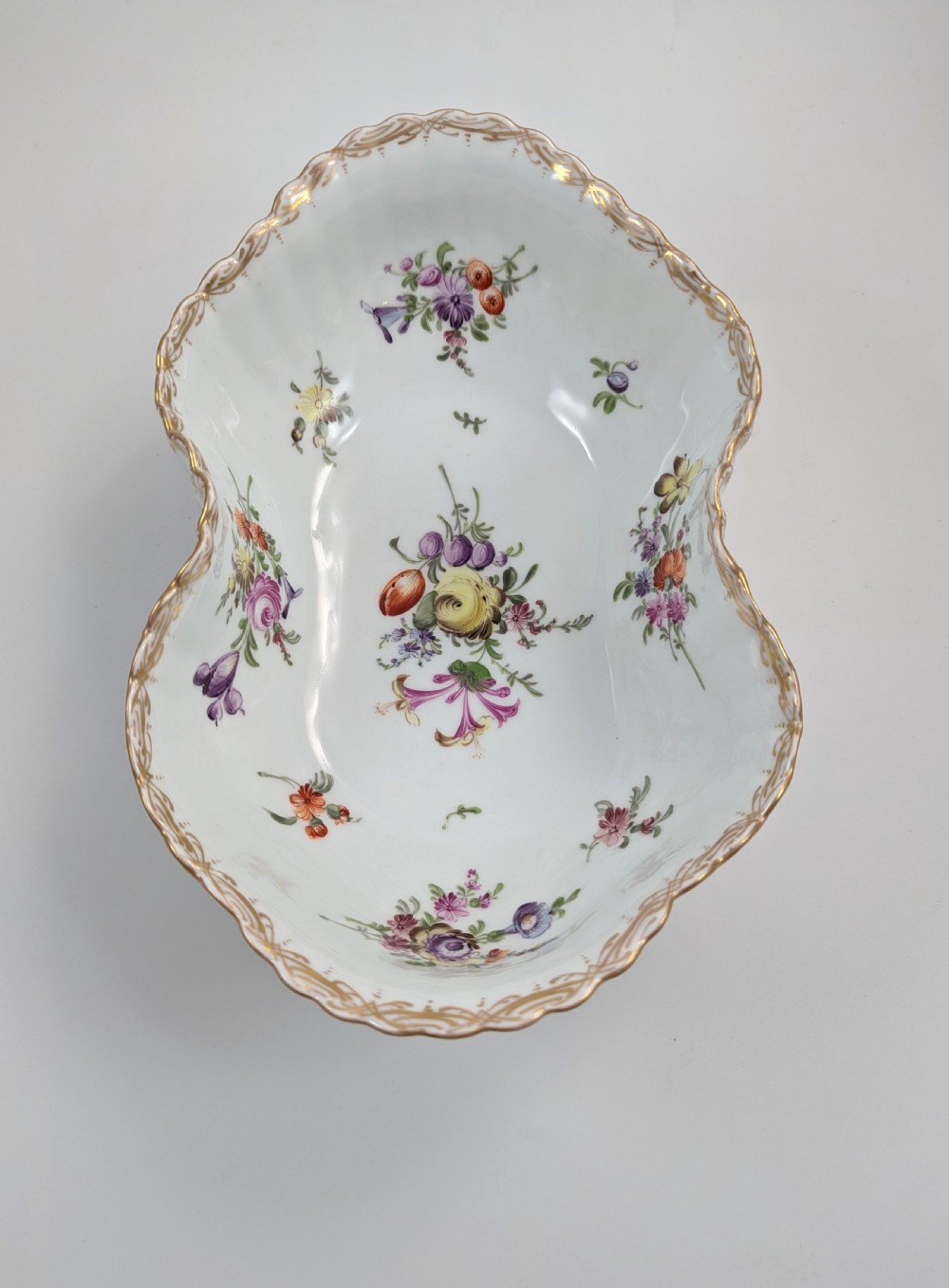 Helena Wolfsohn, Dresden, Large Hand-Painted Footed Bowl, c. 1870 View IX
