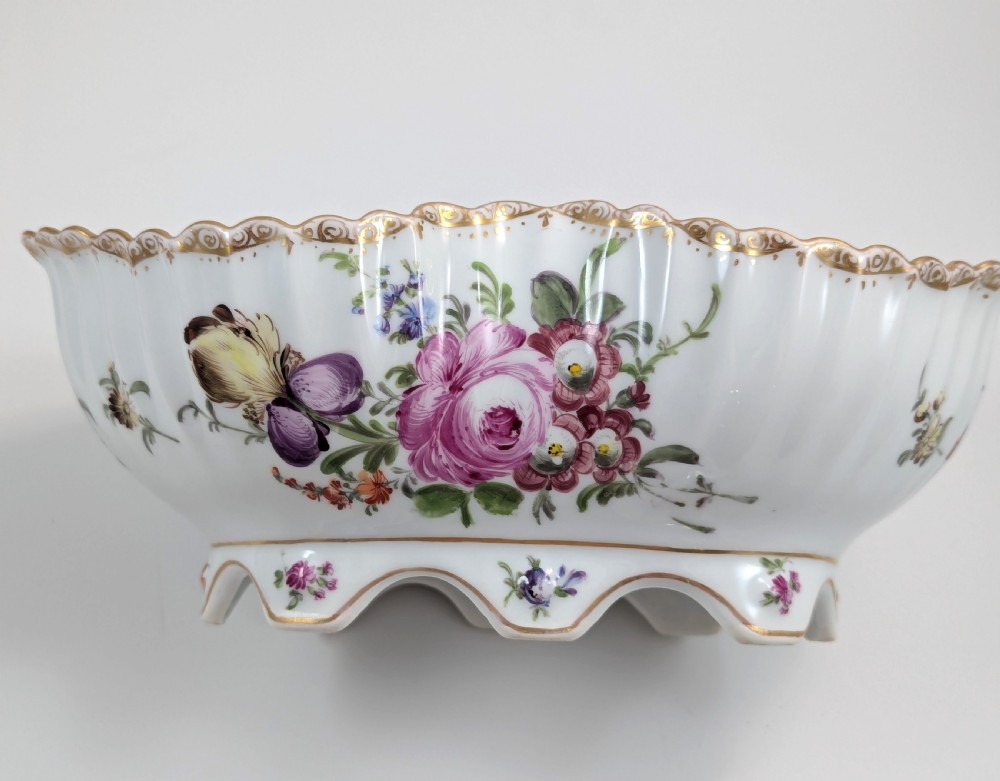 Helena Wolfsohn, Dresden, Large Hand-Painted Footed Bowl, c. 1870 View XIV
