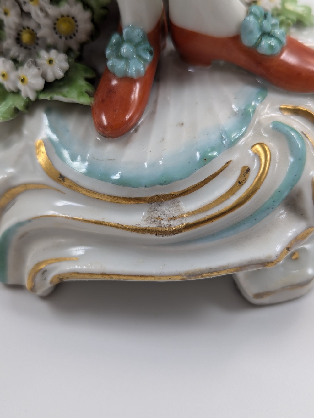 A Pair of Derby Porcelain Figurines of 'Ranelagh Dancers,’ c. 1760-65. Extremely rare. View VIII