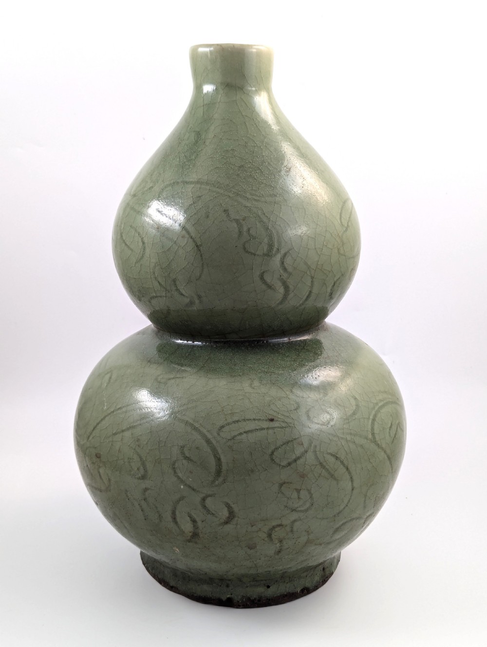 Chinese Longquan Earthenware Green Double Gourd Vase, Song Dynasty.
