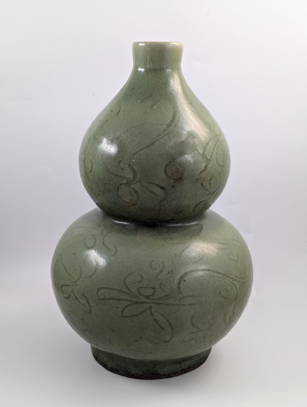 Chinese Longquan Earthenware Green Double Gourd Vase, Song Dynasty. View V