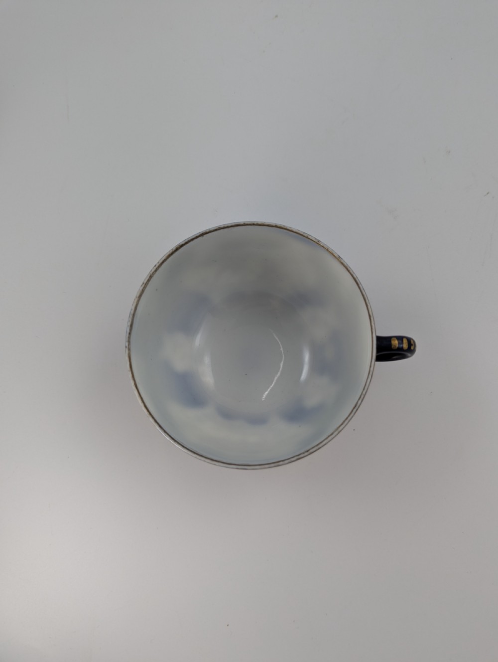 A Rare 18th Century Worcester Tea Cup with Hand-Painted Exotic Birds - c.1760 View VIII