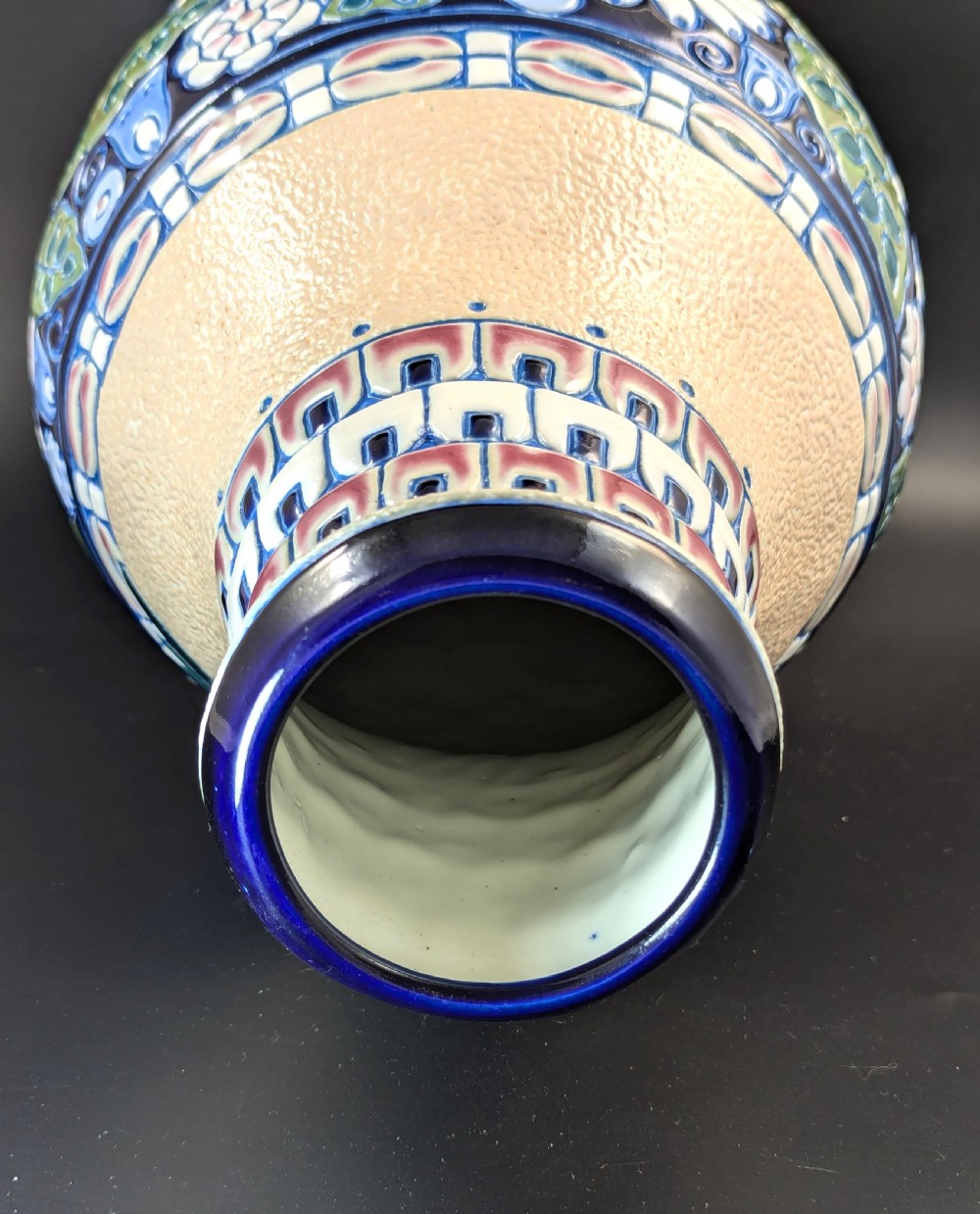 Art Nouveau Majolica Vase by Amphora, Czechoslovakia, circa 1920 View VI