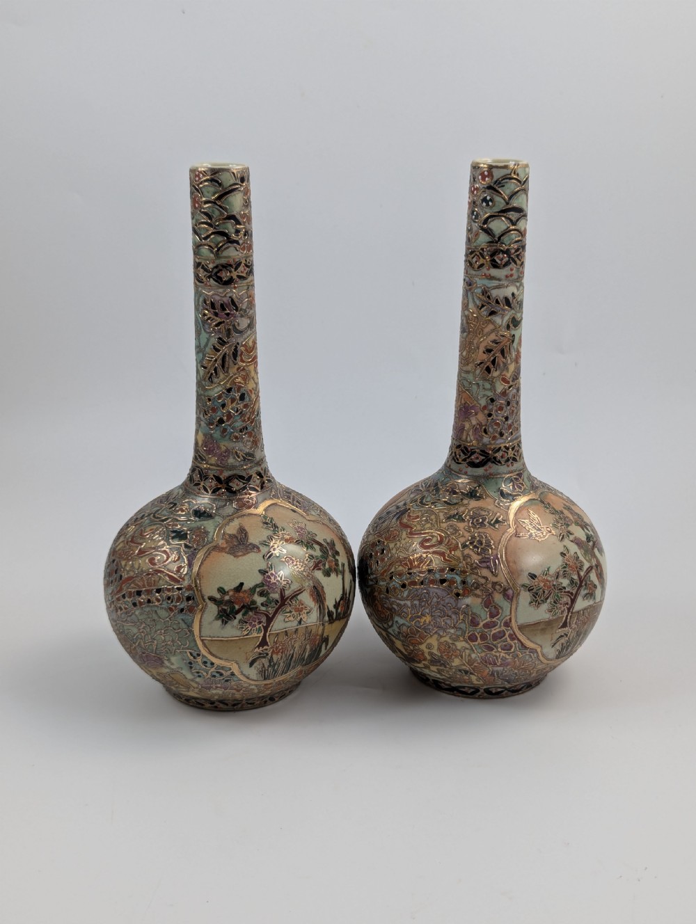 Antique Handpainted Bud Vases, Satsuma, signed by Gyokushu, Meiji period (1868-1912). View III