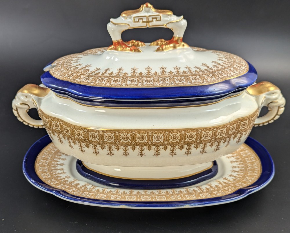 Antique Royal Worcester Vitreous gravy boat, with underplate, c. 1899.