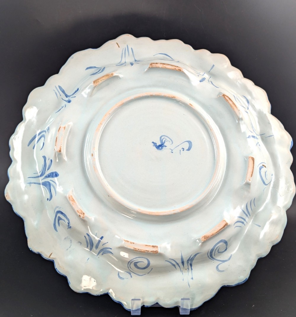 Antique Italian Cantagalli Plate, Decorated with Putti, 19th Century – Large View VI