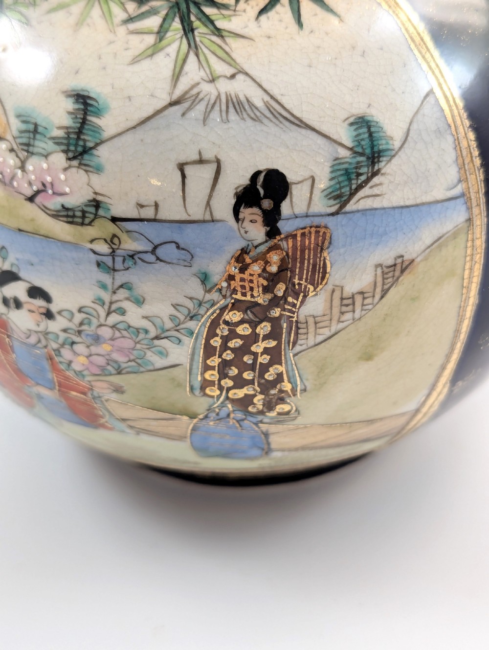 Antique Hand Painted Vase by Satsuma, Japan, Meiji period  View IX