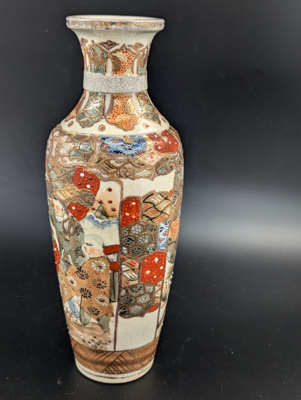 Antique hand painted Satsuma Vase, Japan, Meiji period . View V