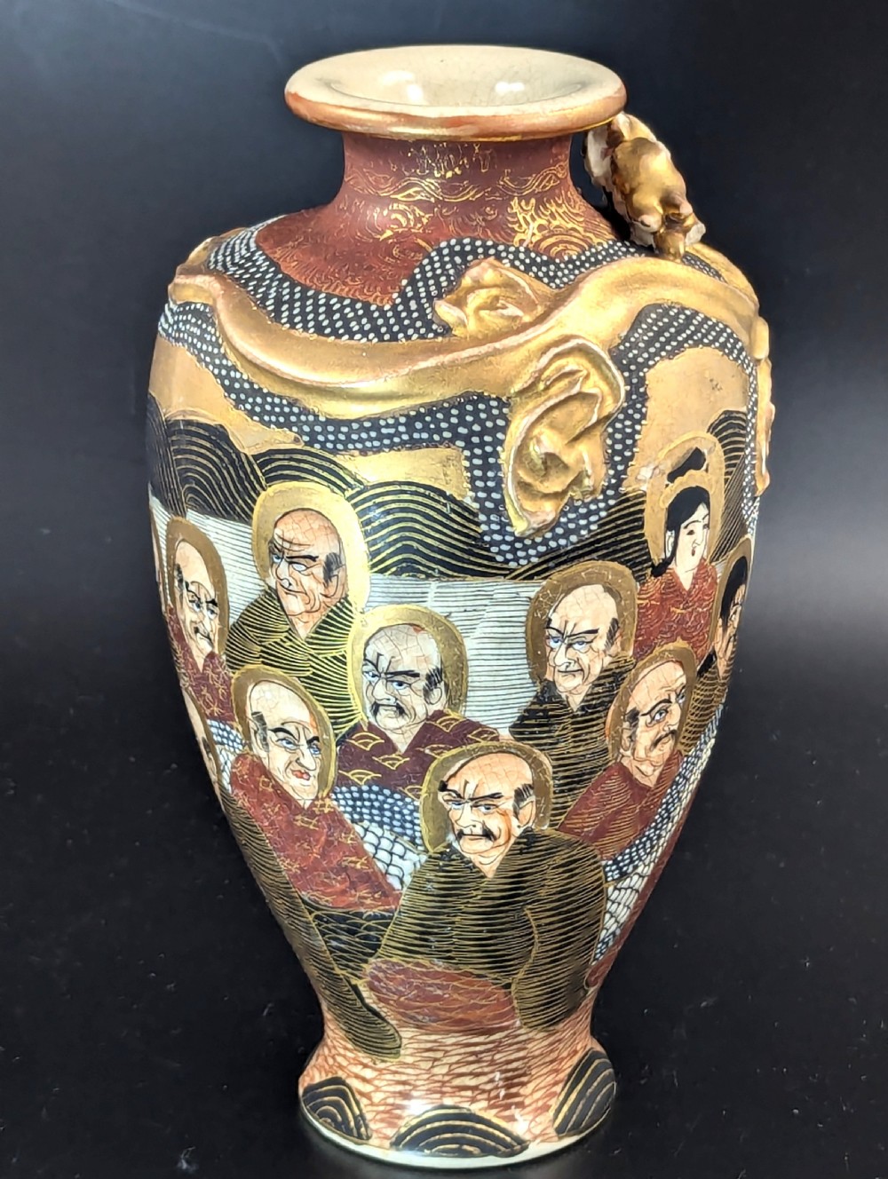 Antique Satsuma Vase “1000 Faces”, Japan, Meiji period  View IV