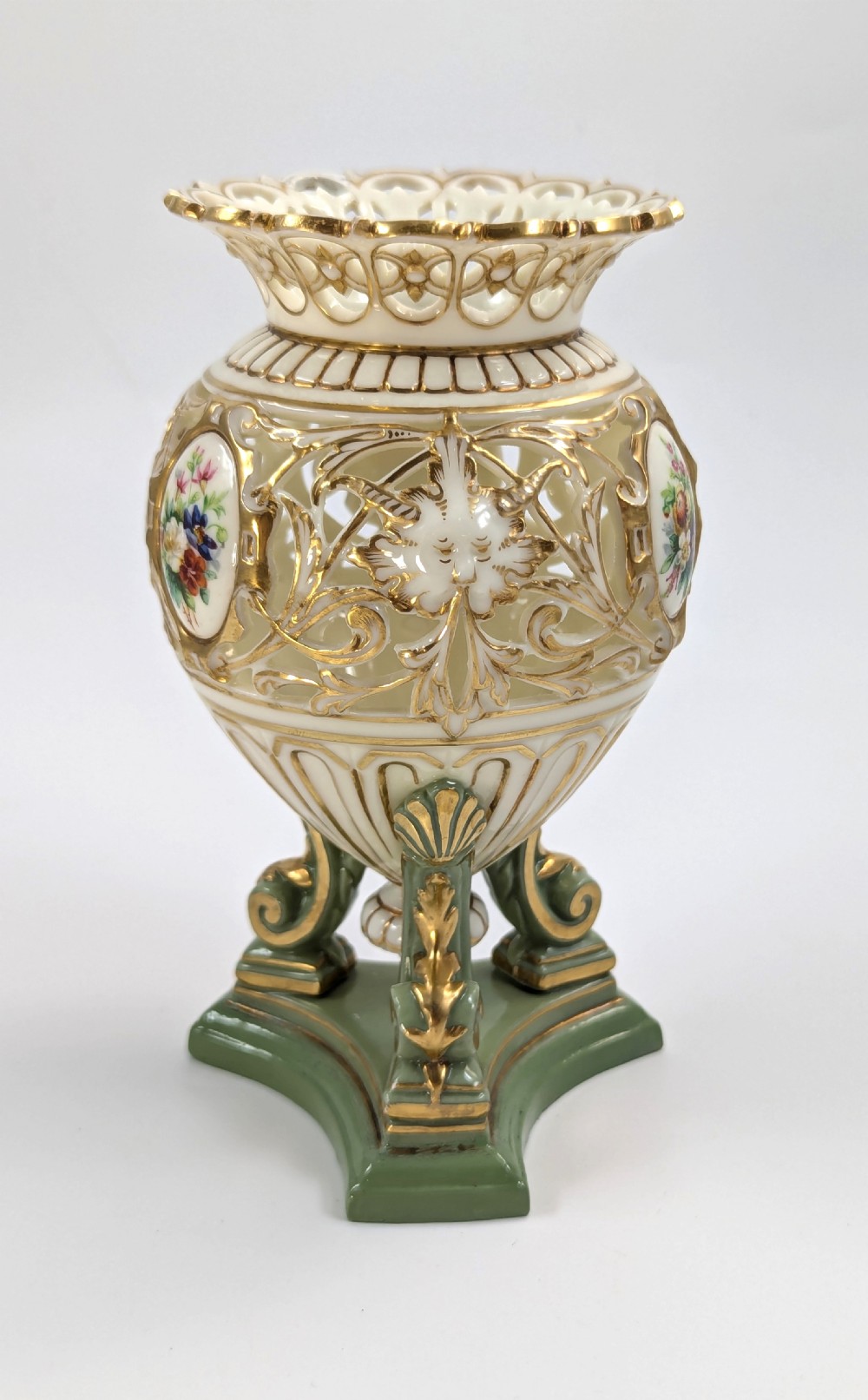 Antique Porcelain Vase on a Stem by G. Grainger, Worcester, c. 1850 View IV
