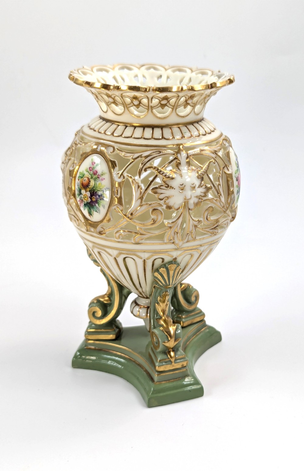 Antique Porcelain Vase on a Stem by G. Grainger, Worcester, c. 1850 View VI