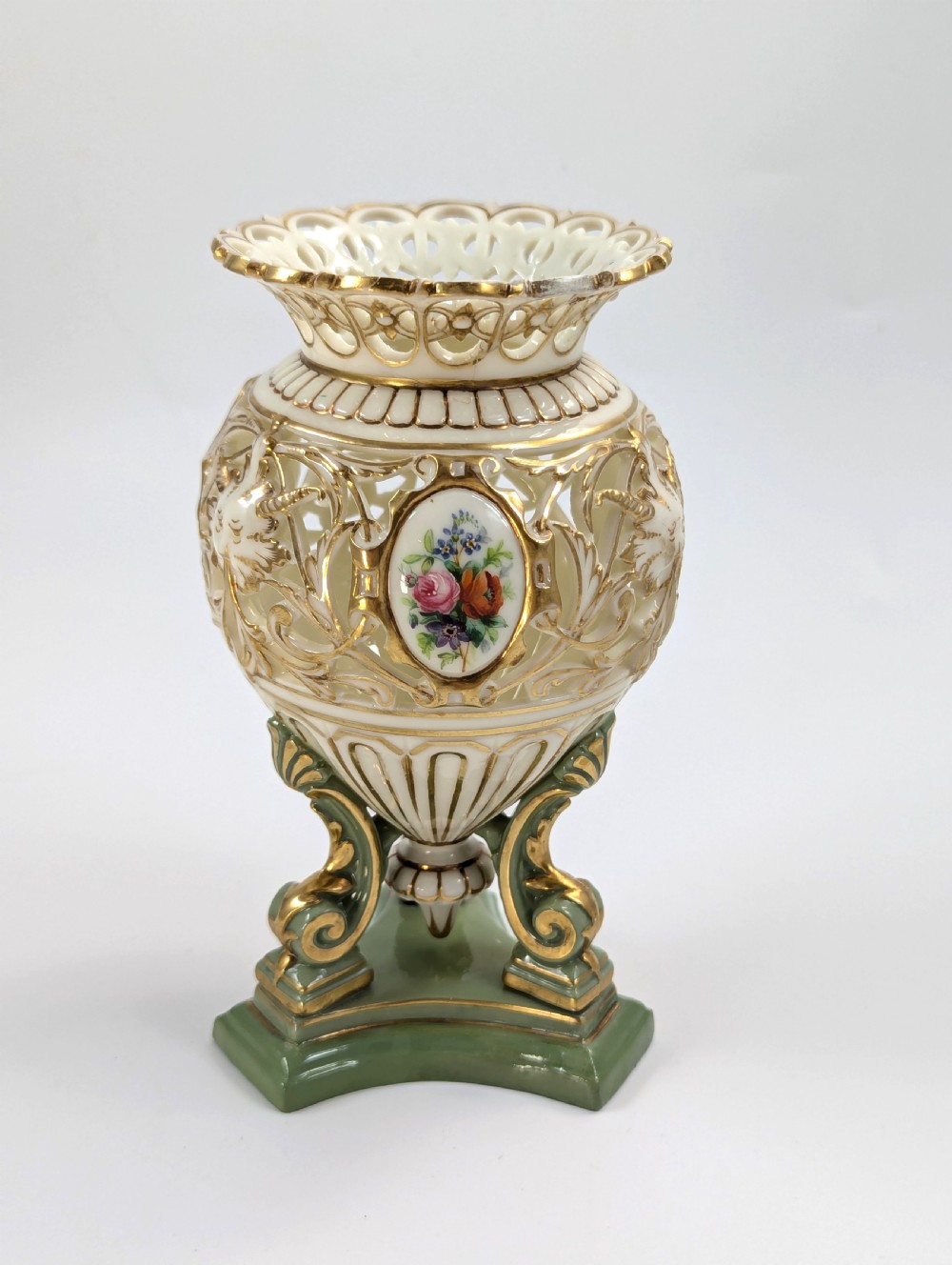 Antique Porcelain Vase on a Stem by G. Grainger, Worcester, c. 1850 View VIII