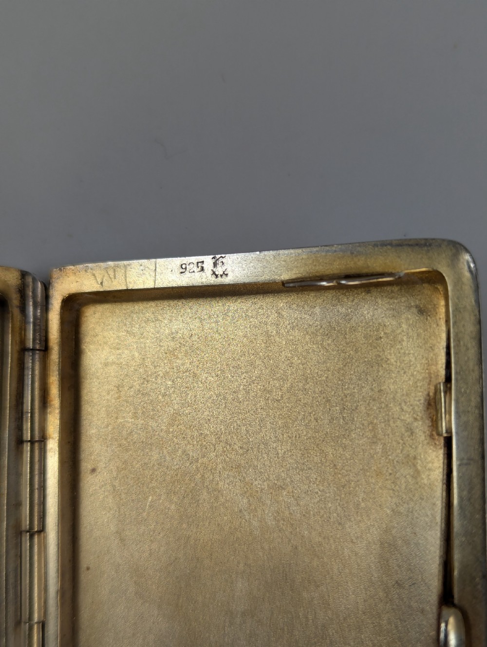 Elegant Sterling Silver Cigarette Case with Floral Design View V