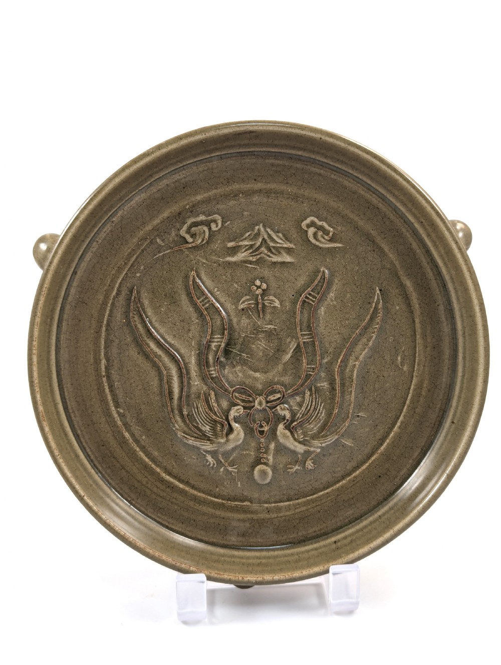 Olive-green Glazed ‘Phoenix’ Footed Bowl, Northern Song Dynasty (960–1127) View III