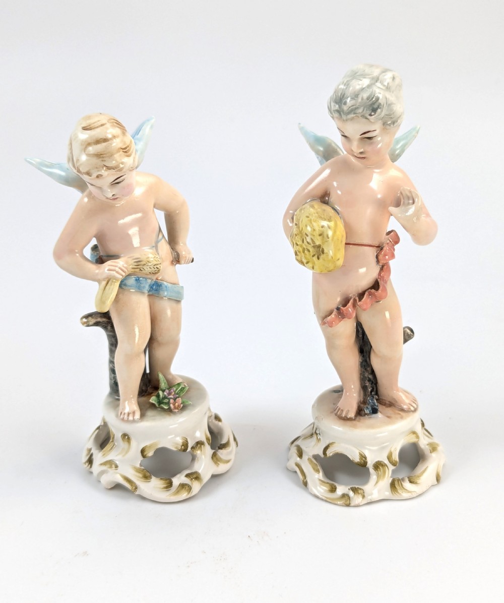 Antique Porcelain Cherubs Figurines by Bohne Söhne Rudolstadt, c. 1880.