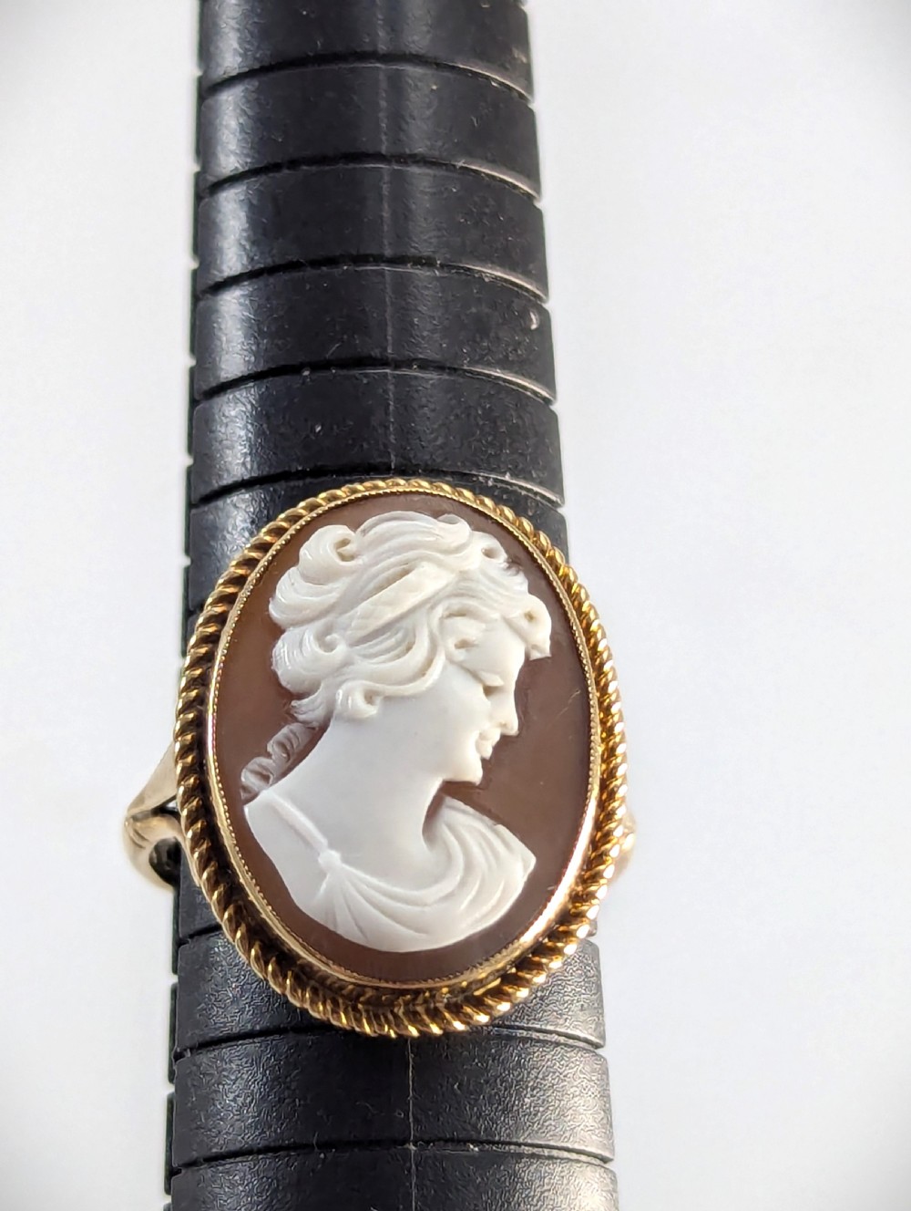  Gold Cameo Ring, 1914. View VIII
