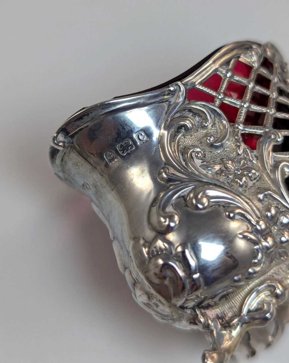 Pair of Edwardian Silver Salts with Ruby Glass Liners, 1902 View VIII