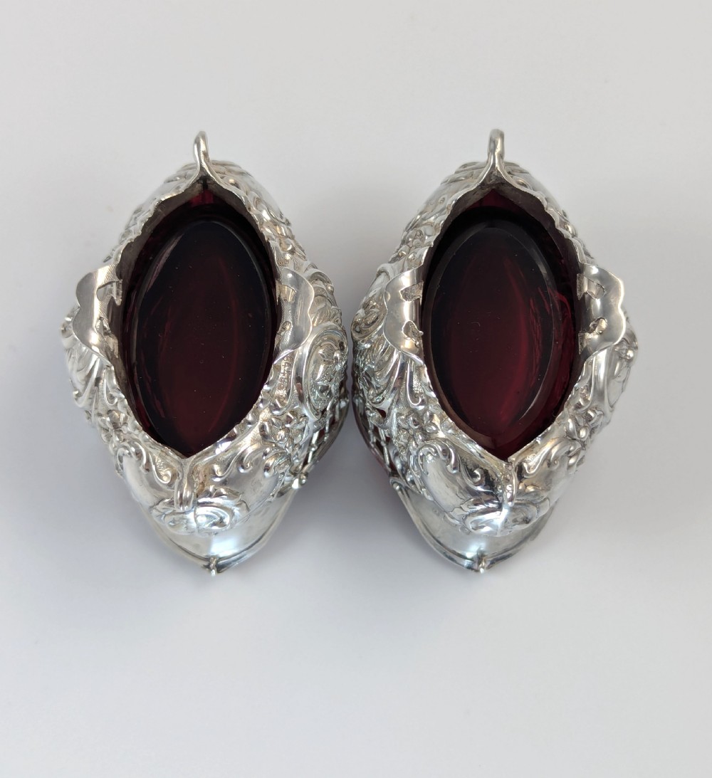Pair of Edwardian Silver Salts with Ruby Glass Liners, 1902 View IX