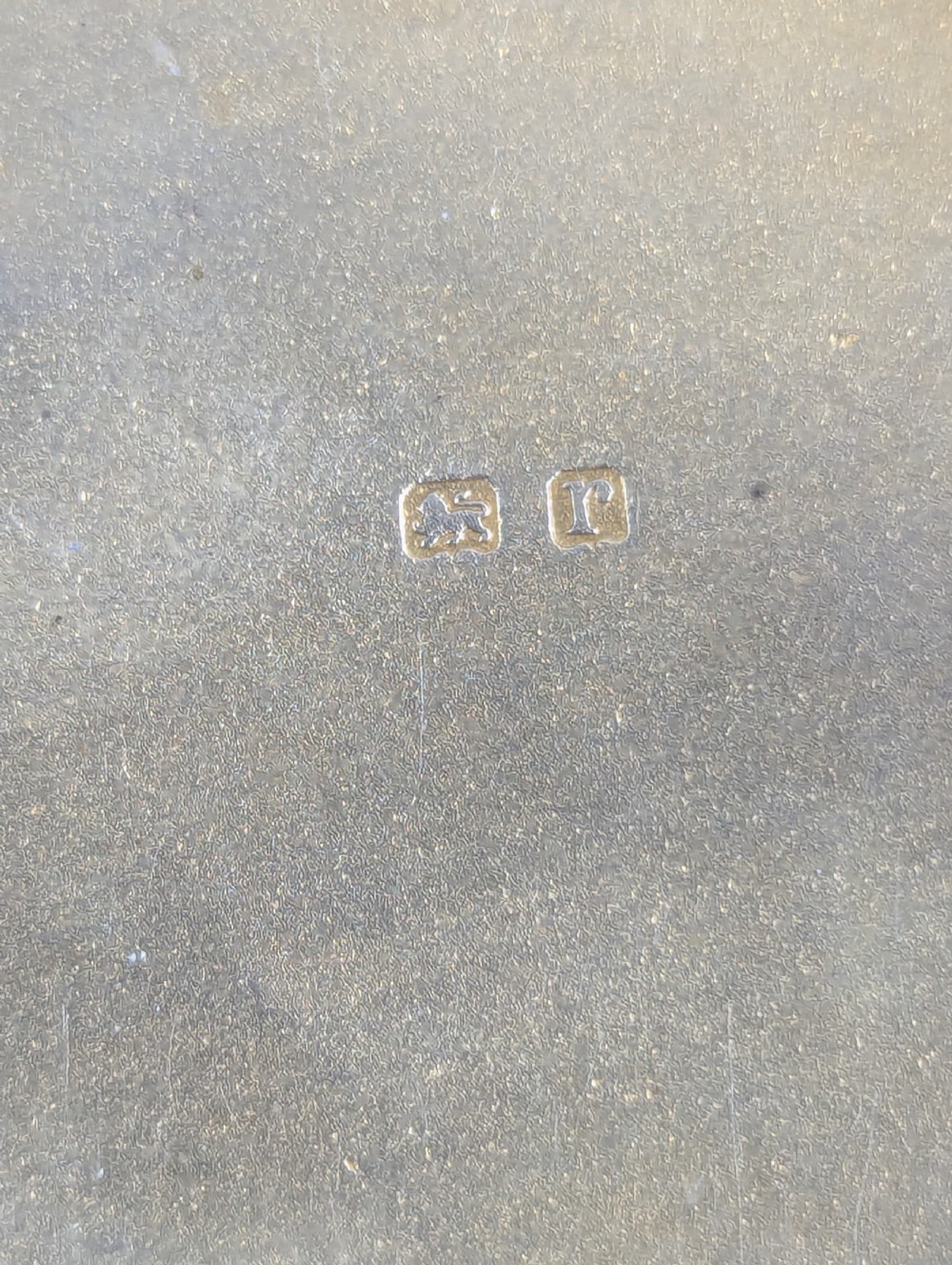 Silver Cigarette Case with Ornamental Design, Birmingham, 1916 View V