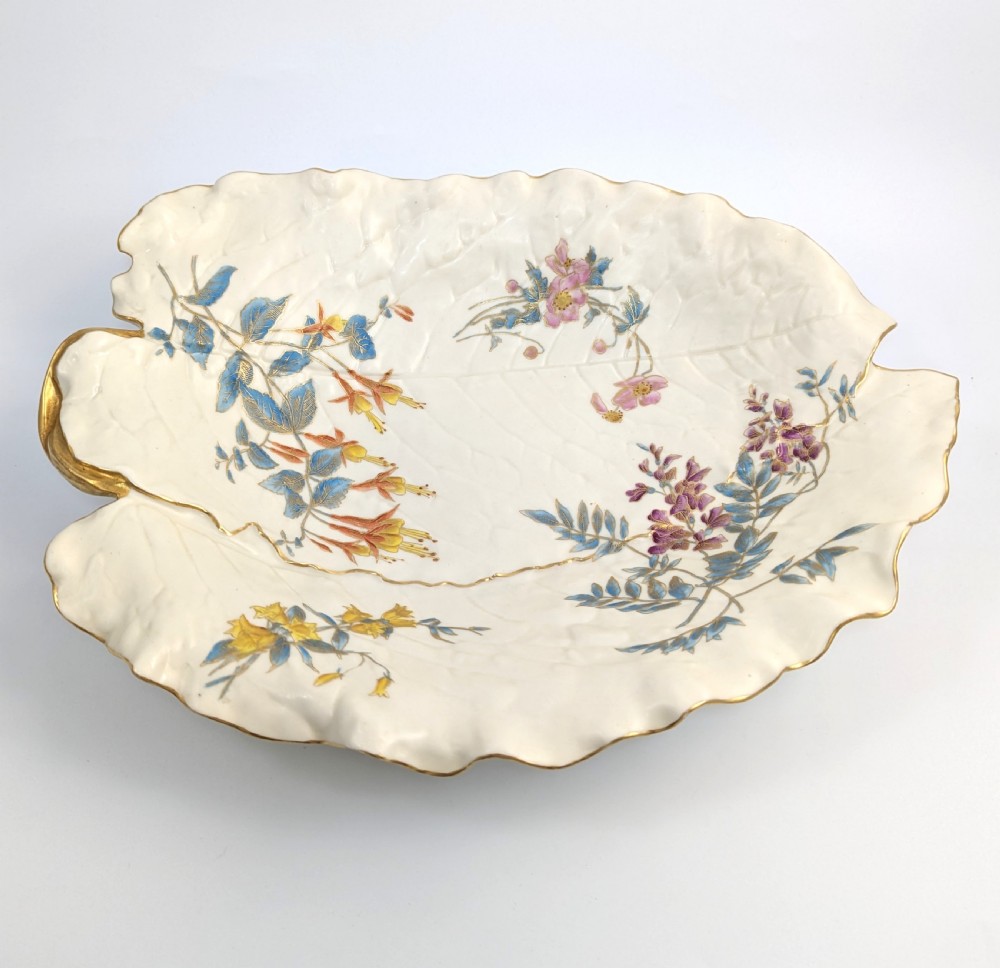 Royal Worcester Hand-Painted and Gilt Porcelain Floral Leaf Dish, 1887 View VI